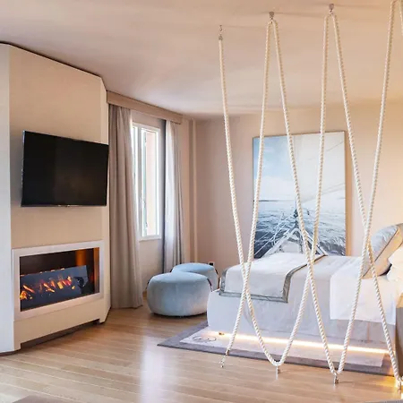 Miramare Aparthotel 4*