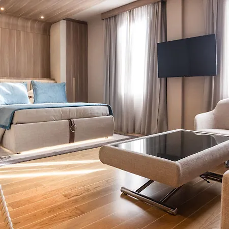 Aparthotel Miramare 4*