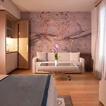 Miramare 4* 东塞斯特里