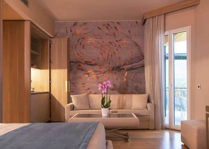 Miramare Apartahotel 4*