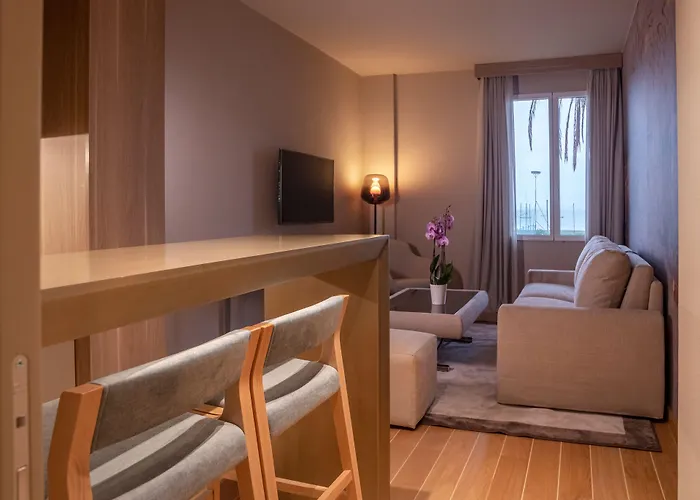 Miramare Lägenhetshotell 4*