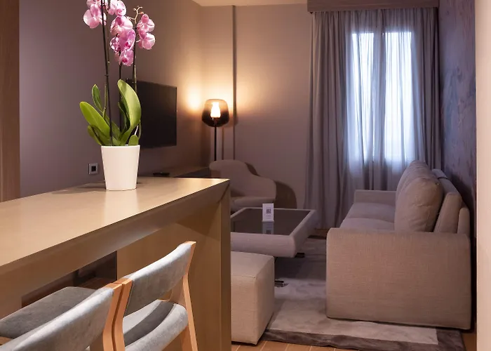 Miramare Apartahotel 4*